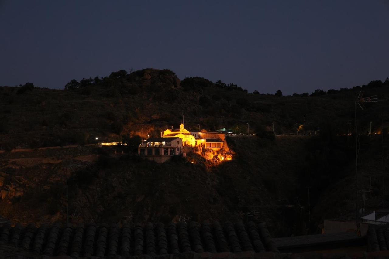 El Descanso En Toledo Exterior photo